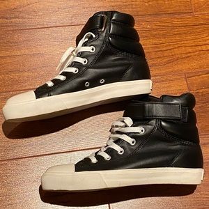 Oxbridge Town Leather High Top Sneakers